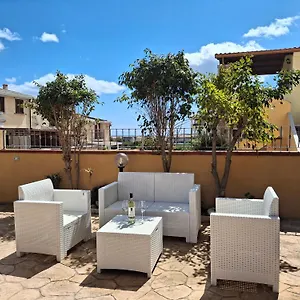 Casa vacanze Vista Mare Giardino, La Caletta